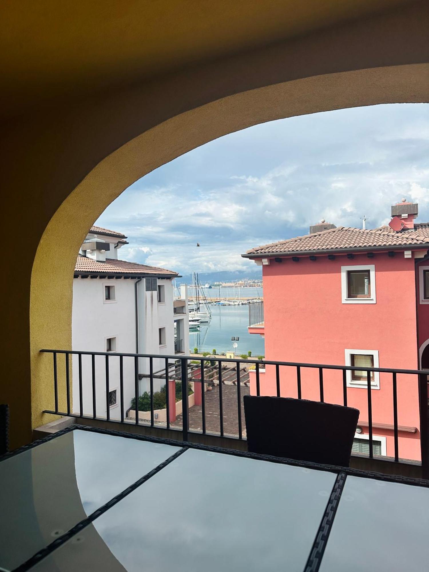 Apartment Claudia Múggia Dış mekan fotoğraf